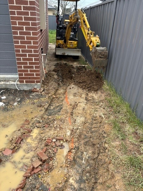 Tight-access excavation